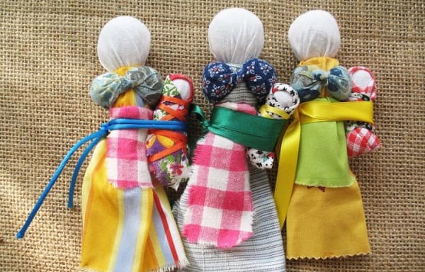 Кукла-мотанка - семейный оберег украинцев